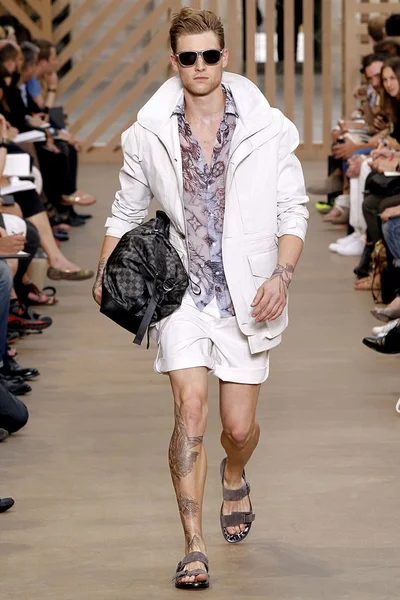 Look 36